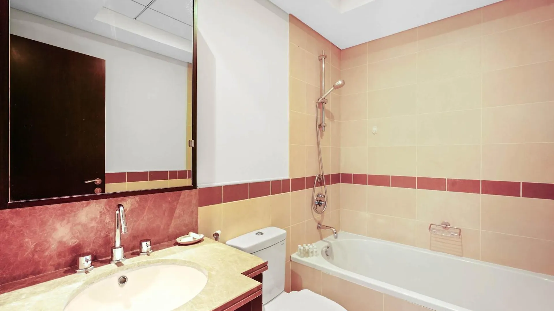 דובאי Silkhaus Cozy Central Studio In Downtown In 29 Boulevard 0*,  איחוד האמירויות הערביות